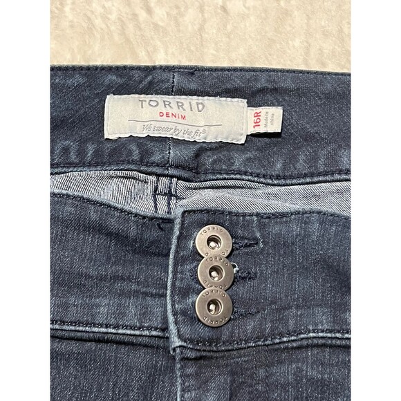 Torrid Womens Jegging Jeans SZ 16R Dark Wash Blue Denim 3 Buttons Jeans - Picture 6 of 12